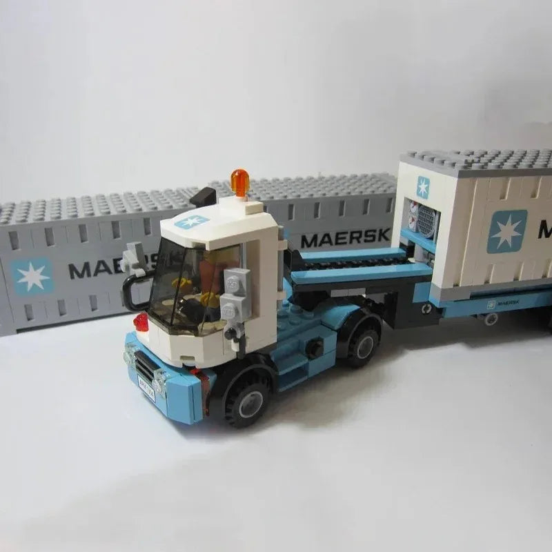 1234Pcs Maersk Steam Train Building Blocks Compatible With 10219 ﻿Bricks Toys